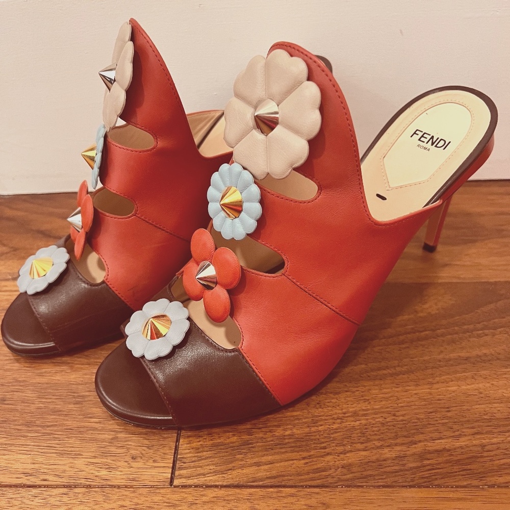 Fendi Red Leather Floral Appliqué Mule Open Toe Sandals